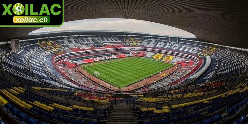 Sân vận động Mexico chứng kiến khoảnh khắc đăng quang của các huyền thoại 